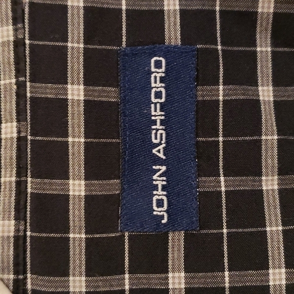 Men's short sleeve button down shirt top - Picture 2 of 3